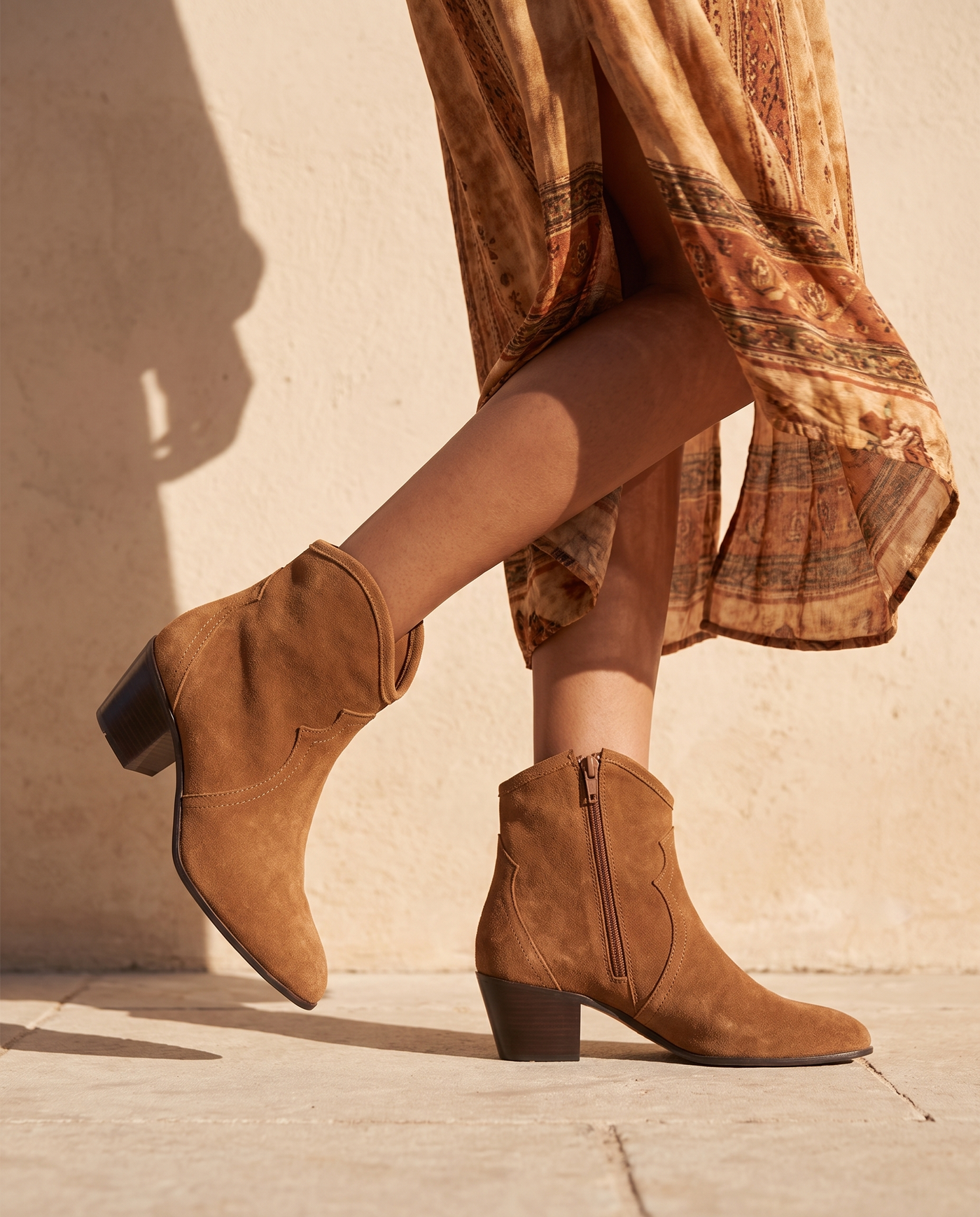 ALIENA TAUPE SUEDE
