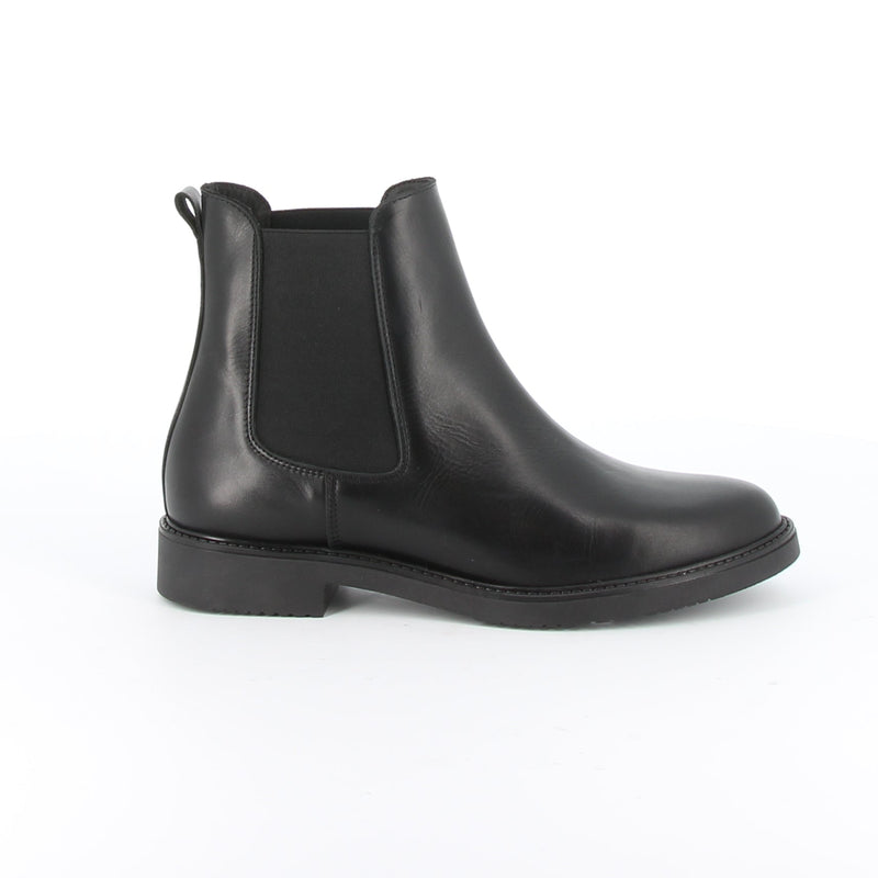 BOOTS BRUNETTE NOIR - André