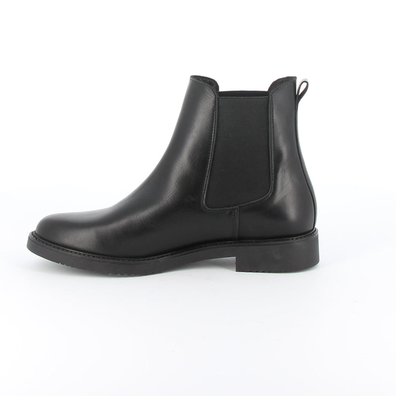 BOOTS BRUNETTE NOIR - André