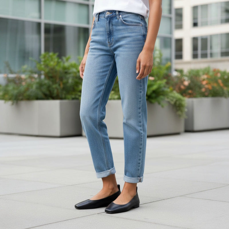 André black leather square-toe ballet flats with a pull tab at the heel for easy wear.