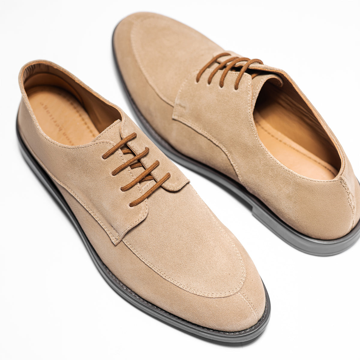CALVIN TAUPE - DERBY