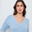 PULL COL V OPALINE BLEU CLAIR - André