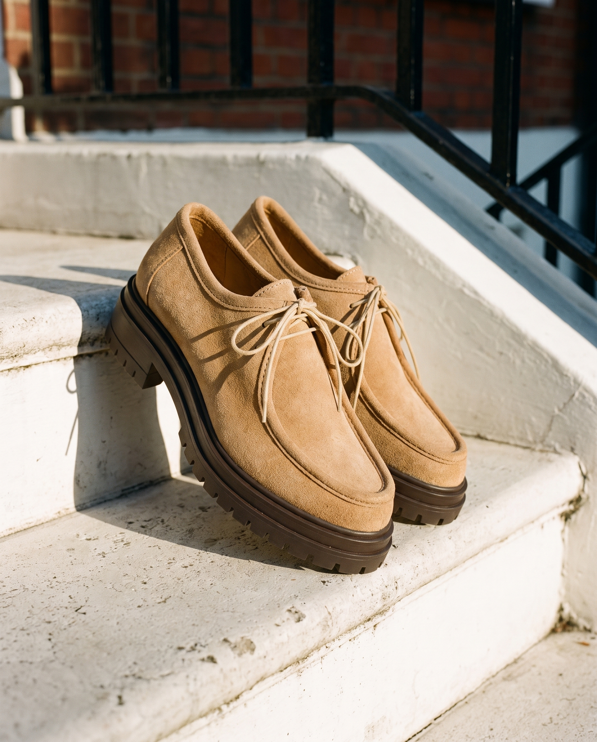 Gominette Sand Suede