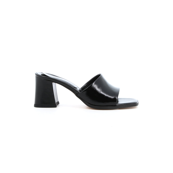 SCARPINA NOIR VERNI - MULE