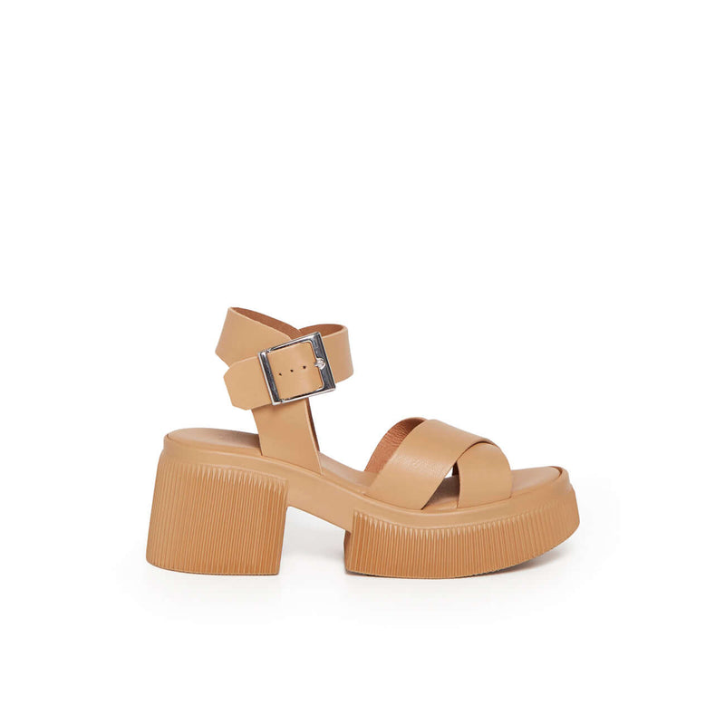 SANDALE UMBERTA CAMEL - André