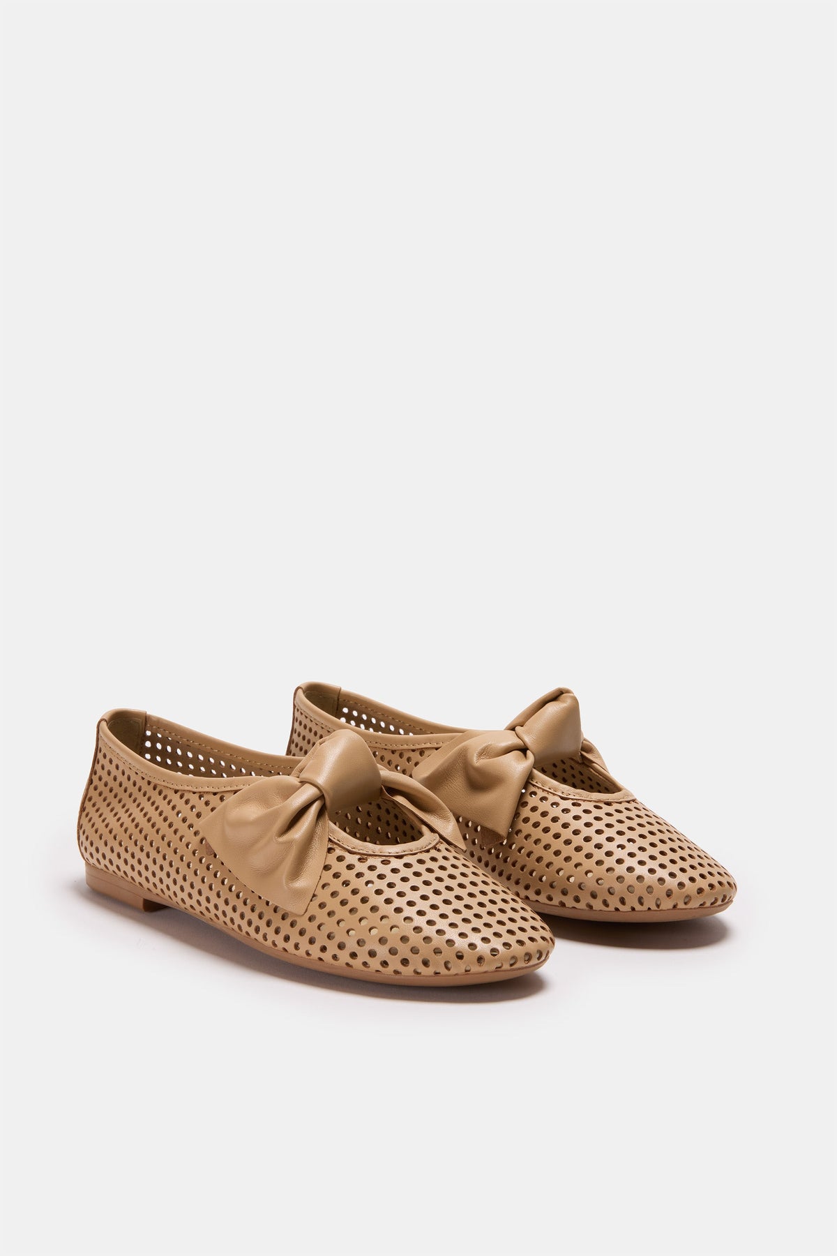 ZARIA CAMEL